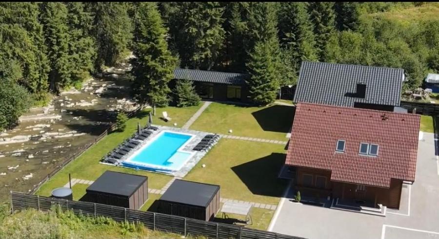 Berghaus Bukovel Villa Exterior photo