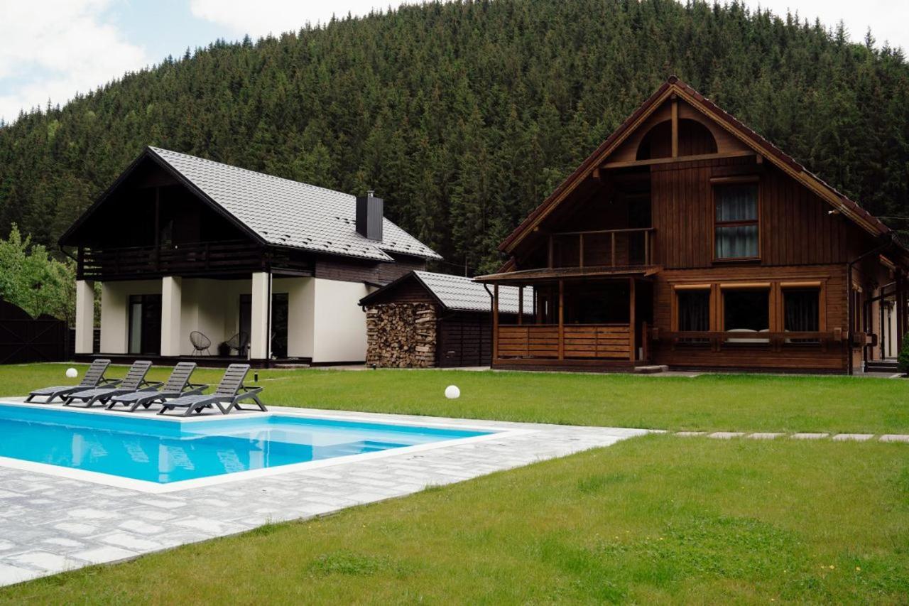 Berghaus Bukovel Villa Exterior photo